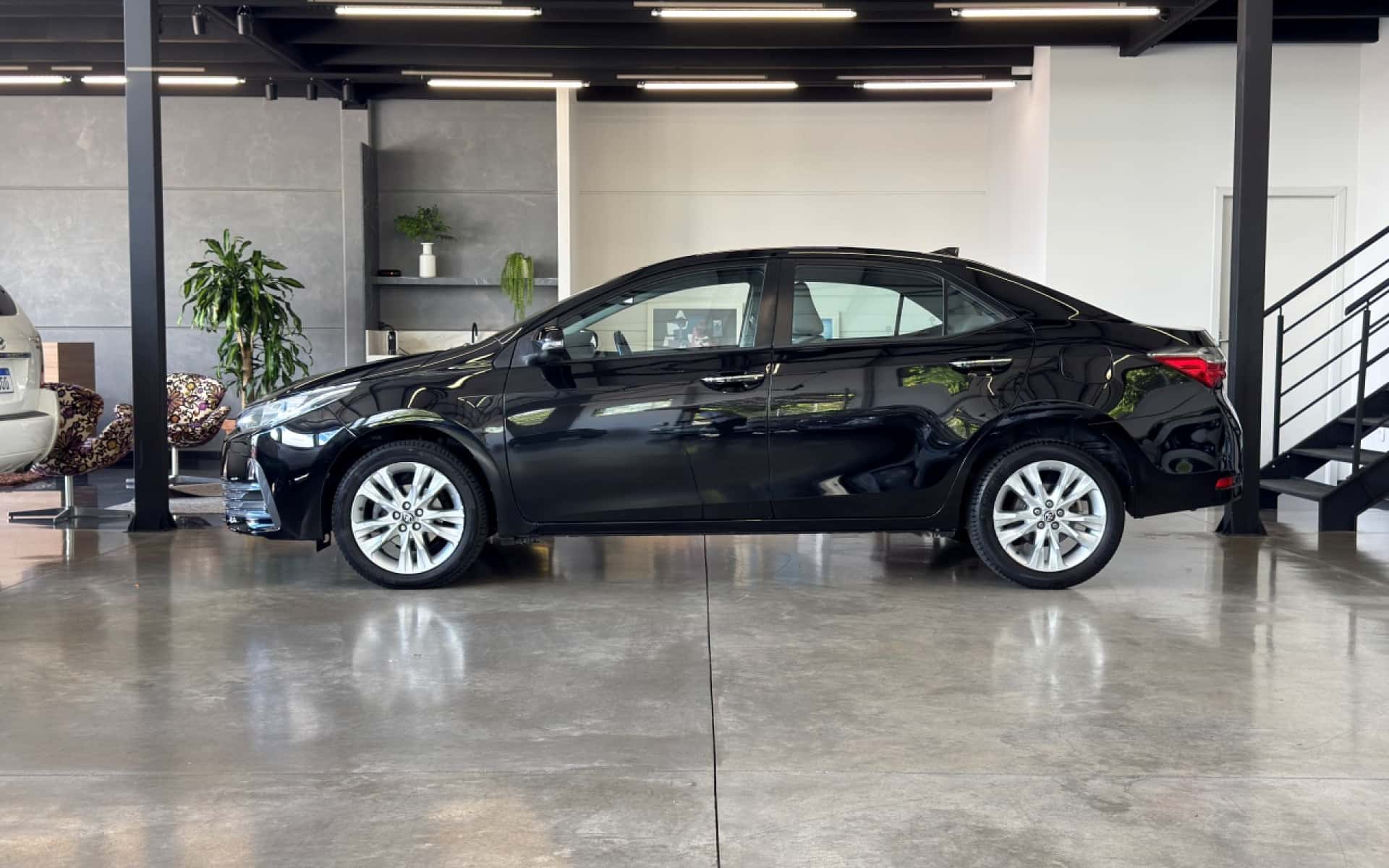 Toyota Corolla XEi 2.0 Aut. 2018 – foto 3