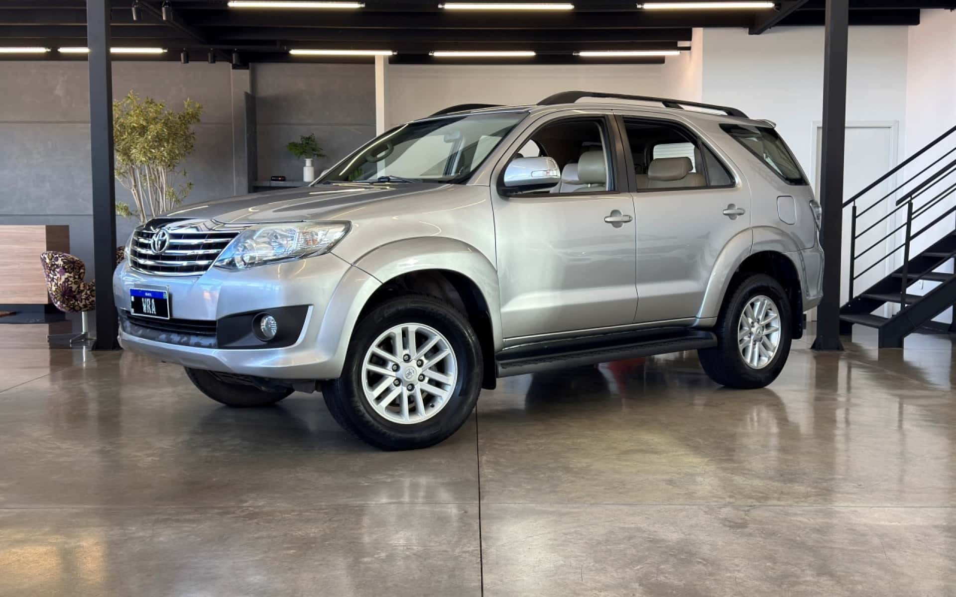 Toyota SW4 SR 4x2 7L 2015