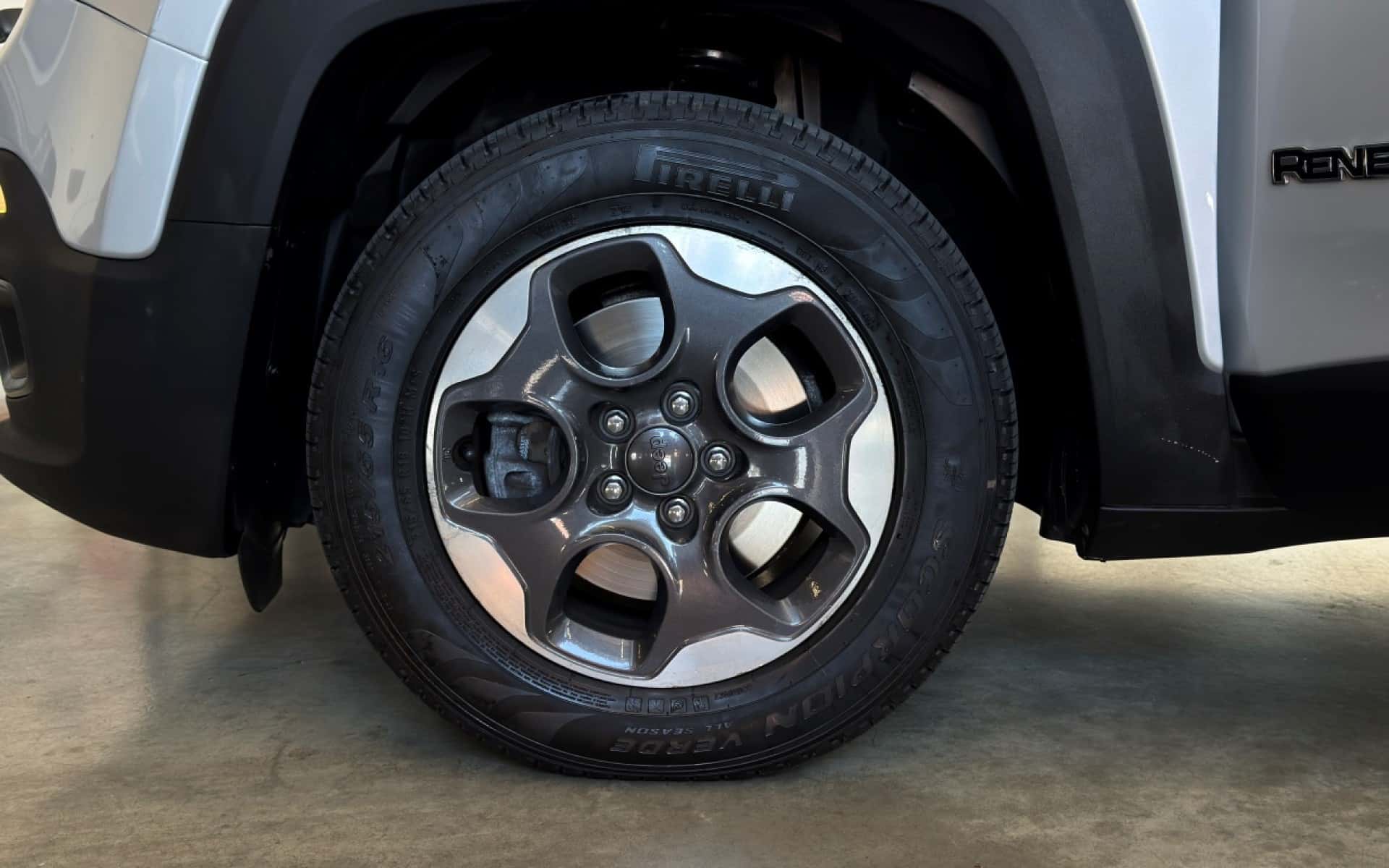 Jeep Renegade Sport 1.8 Aut. 2016 – foto 4