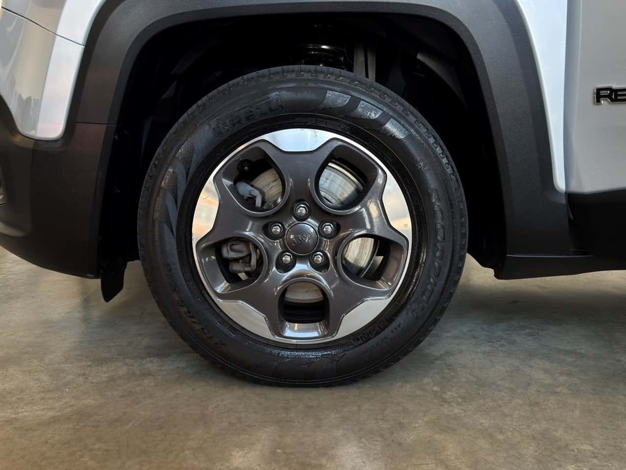 JEEP RENEGADE SPORT 1.8 MANUAL 2016 – foto 4