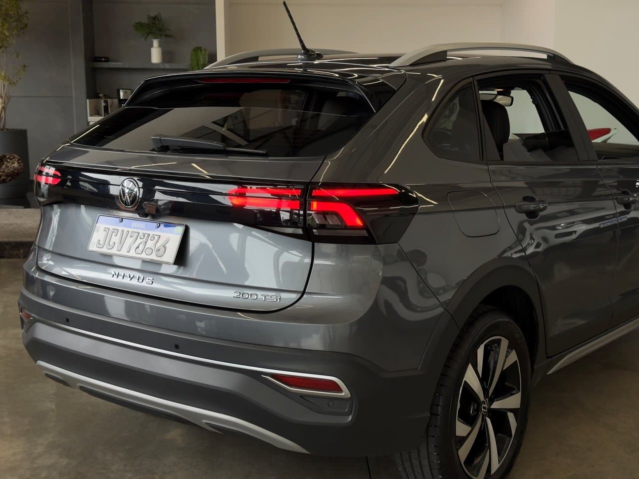 VW NIVUS HIGHLINE 1.0 TSI 2024 – foto 5